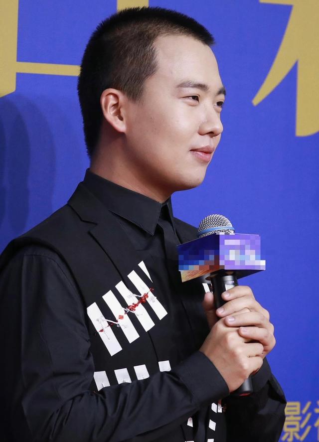 九游娱乐-体操大奖赛上演强强对话，皖南貔貅队逆转胶东灰熊队，团队配合流畅；回归即成焦点的简单介绍